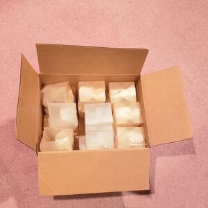 Box Of 18 Elegant Cream And Pink Party Favor Boxes